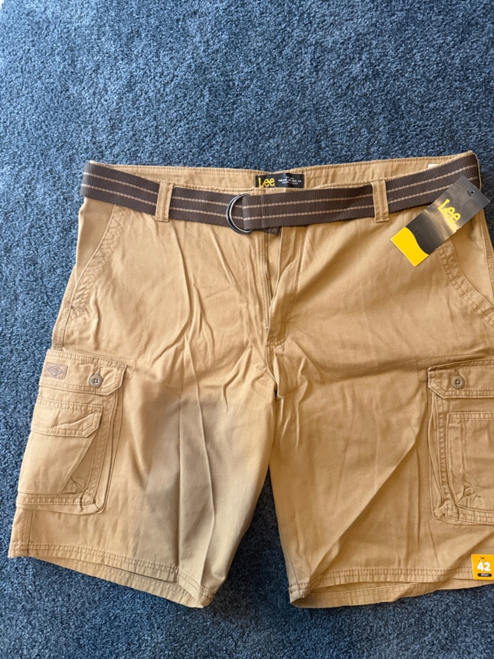Lee Men’s Tan Cargo Shorts with Brown Web Belt